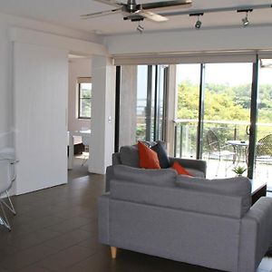 1 Bedroom Lagoon View Apartment